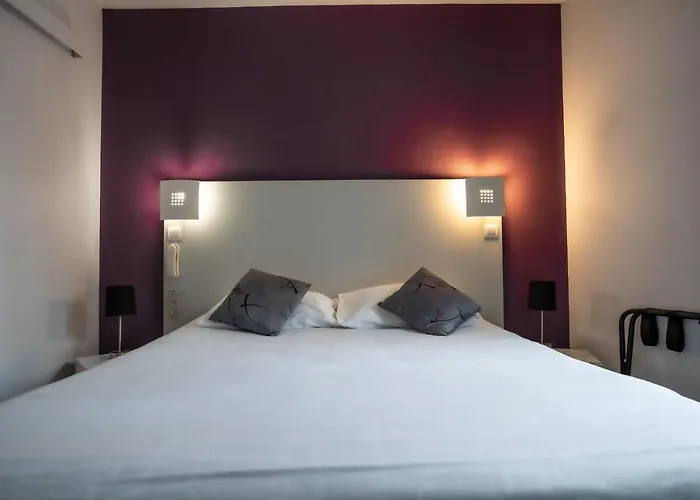 Szálloda De Quebec 3*