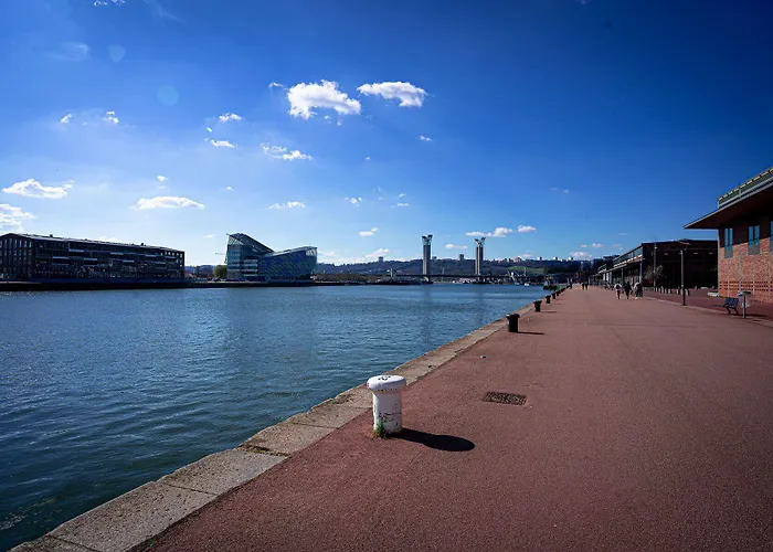 Alive De Quebec Hotell 3*