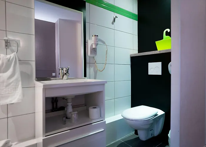 Alive De Quebec Hotell 3*